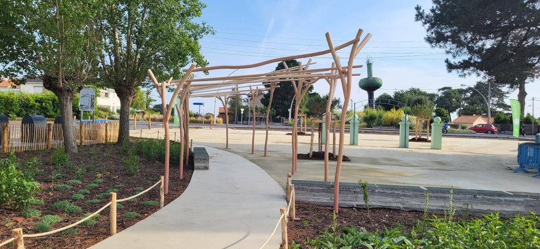 Pergola le long du cheminement
